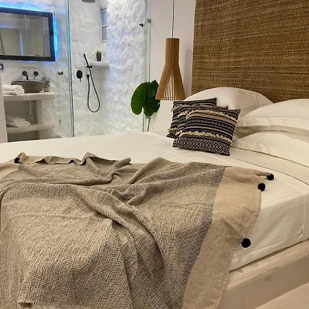 Ampelos Casart Lejlighedshotel