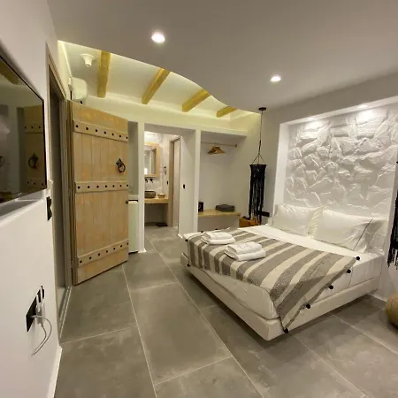 شقة فندقية Ampelos Casart 4*