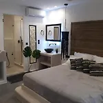 Hotel apartamentowy Ampelos Casart Naxos City