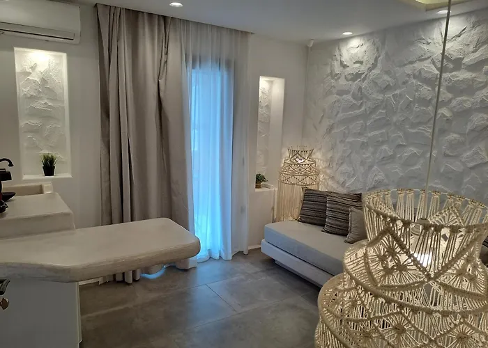 Ampelos Casart Apart-hotel 4*