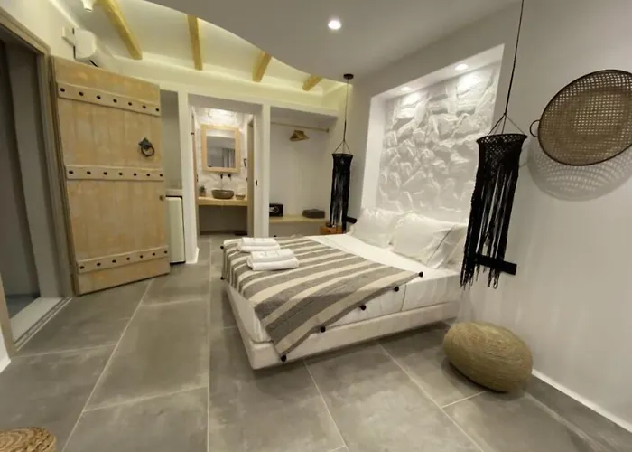 アパートホテル Ampelos Casart 4*